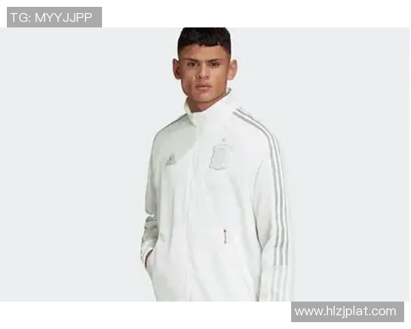 足球明星亲自代言的时尚服装品牌推荐助你提升运动魅力与个性风格